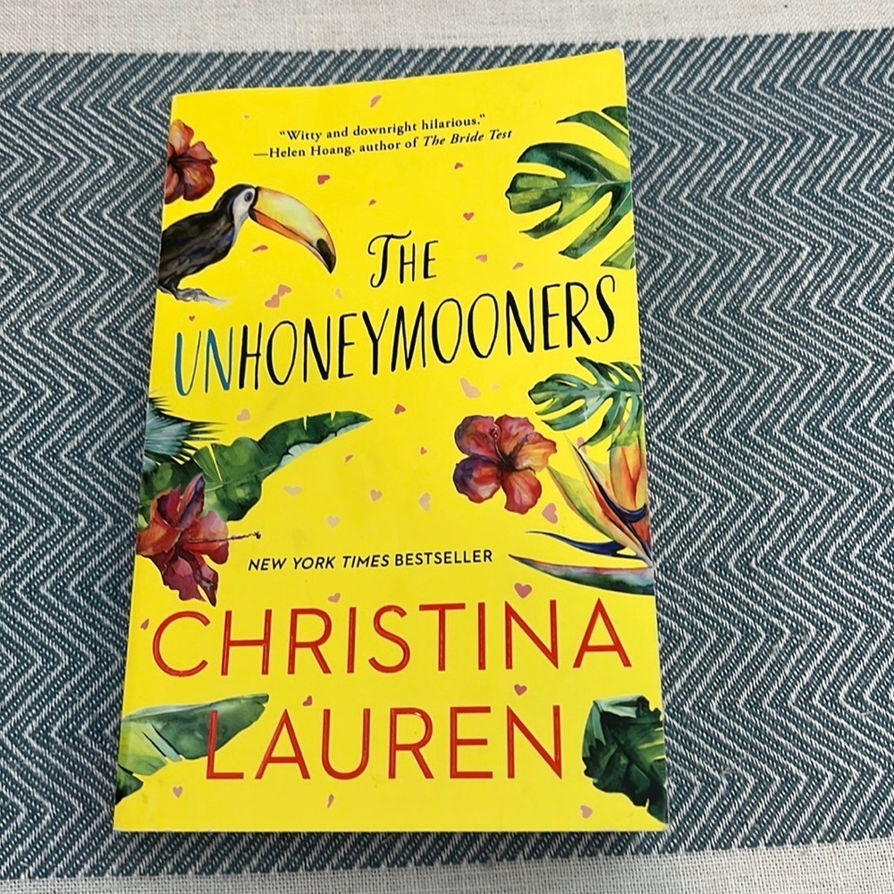 The Unhoneymooners by Christina Lauren